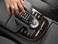 Mercedes-Benz S-Class (2006)