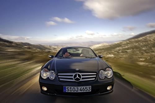 Mercedes-Benz SL350 (2006) - picture 1 of 22