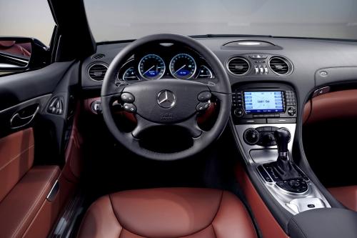 Mercedes-Benz SL350 (2006) - picture 8 of 22