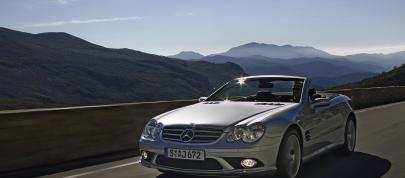 Mercedes-Benz SL55 AMG (2006) - picture 4 of 28