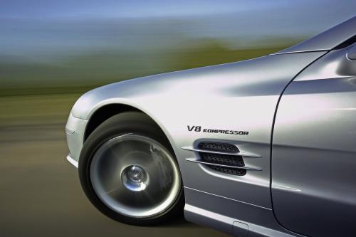 Mercedes-Benz SL55 AMG (2006) - picture 16 of 28