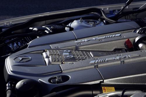Mercedes-Benz SL55 AMG (2006) - picture 25 of 28
