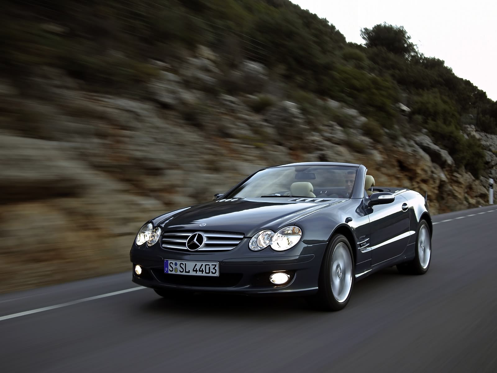 Mercedes-Benz SL600