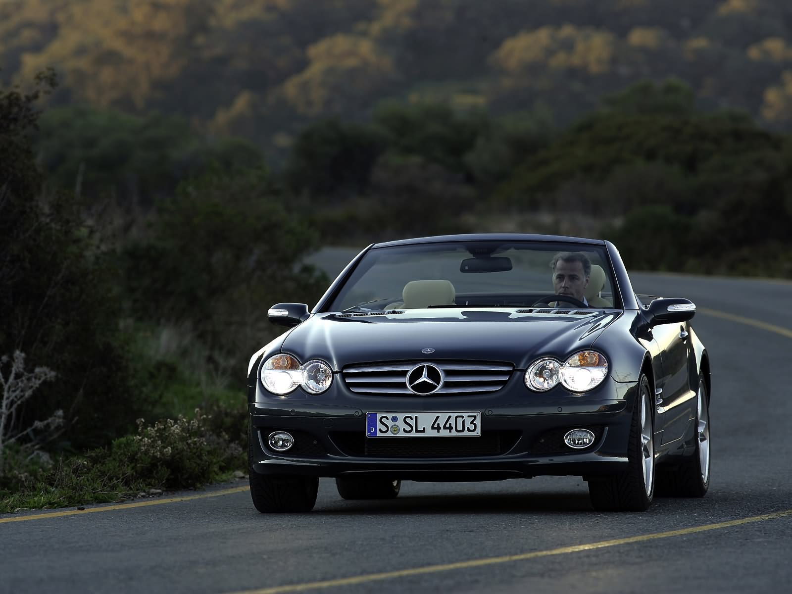 Mercedes-Benz SL600