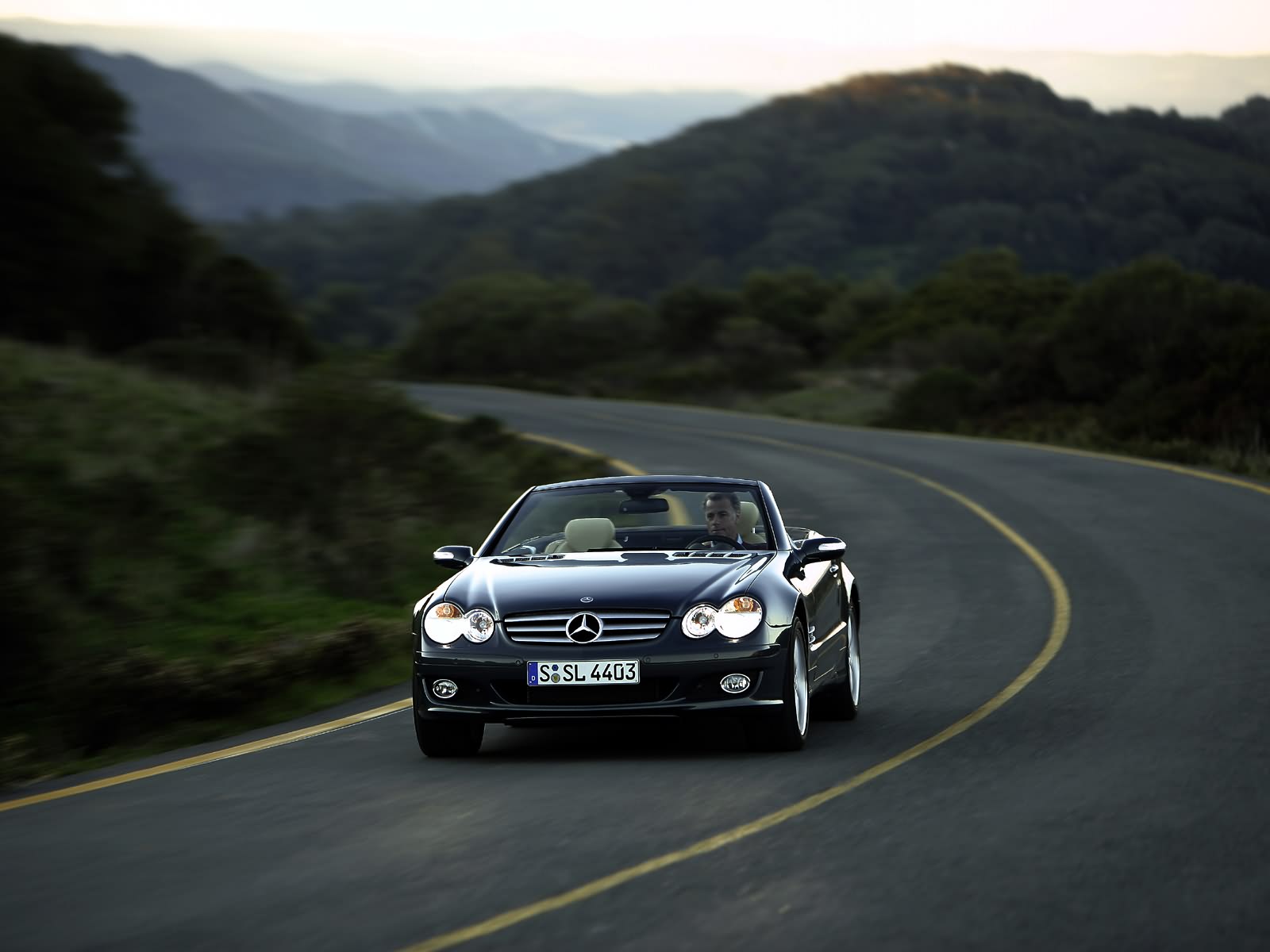 Mercedes-Benz SL600