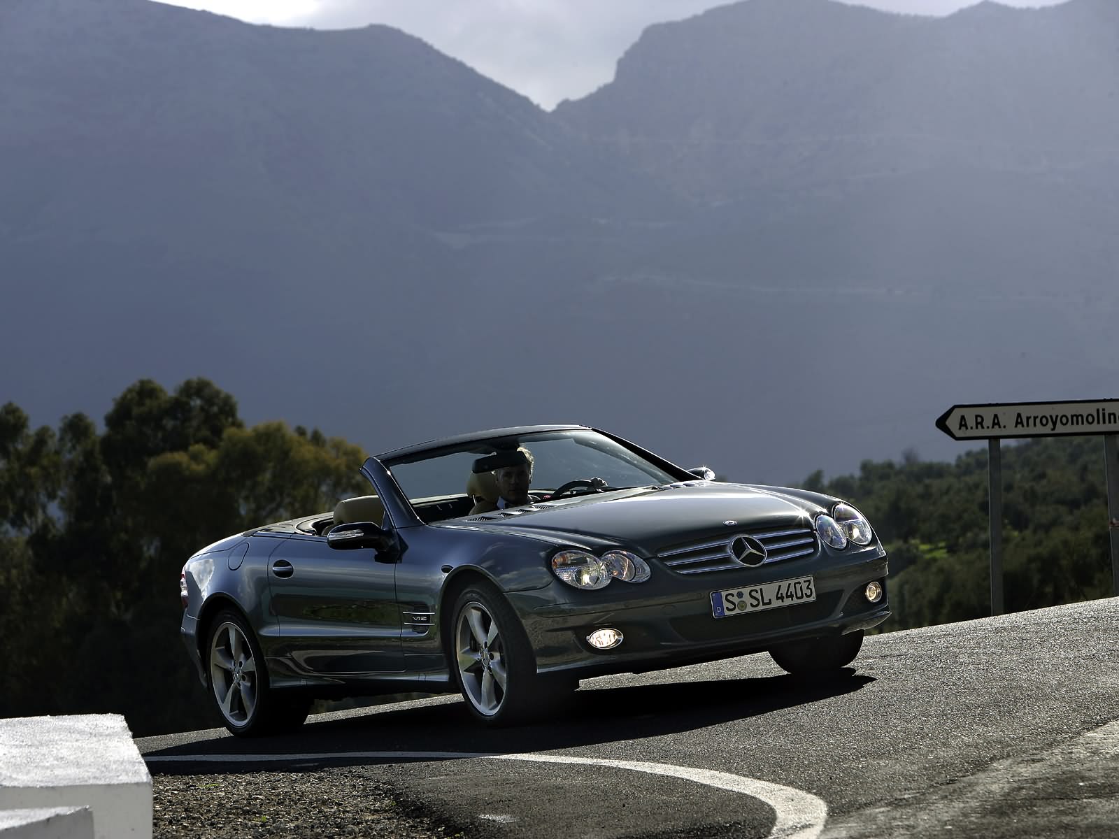 Mercedes-Benz SL600