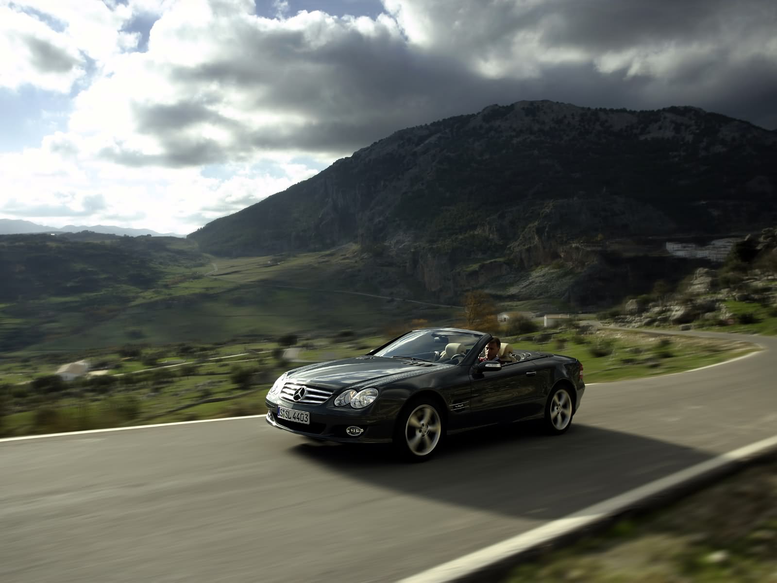 Mercedes-Benz SL600