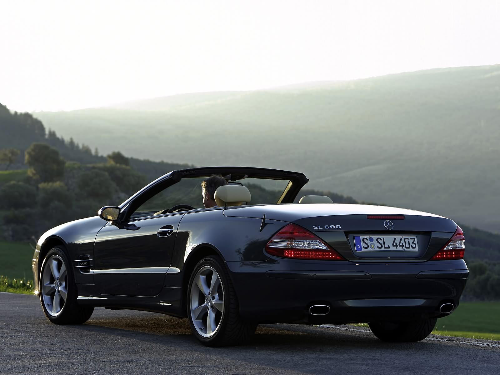 Mercedes-Benz SL600