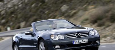 Mercedes-Benz SL600 (2006) - picture 7 of 24