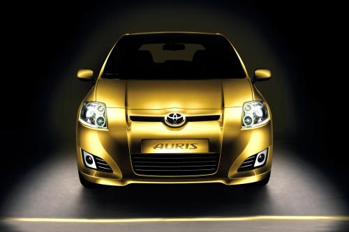 Toyota Auris Space Concept (2006) - picture 1 of 10