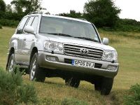 Toyota Land Cruiser Amazon (2006) - picture 3 of 9