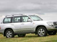 Toyota Land Cruiser Amazon (2006) - picture 5 of 9