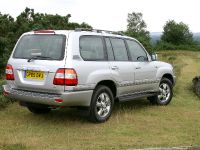 Toyota Land Cruiser Amazon (2006) - picture 6 of 9