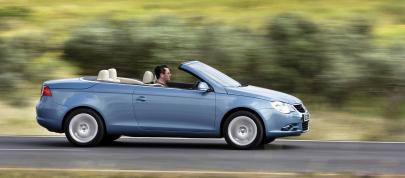 Volkswagen Eos (2006) - picture 12 of 22