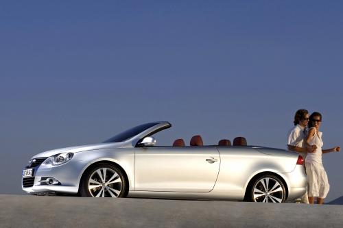 Volkswagen Eos (2006) - picture 8 of 22