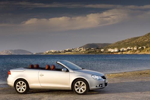 Volkswagen Eos (2006) - picture 9 of 22