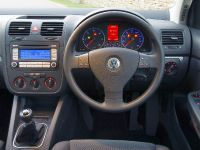 Volkswagen Golf Match (2006) - picture 2 of 2
