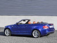 BMW 1 Series E82 135i Convertible (2007) - picture 8 of 10