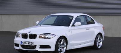 BMW 1 Series E82 135i Coupe (2007) - picture 4 of 12