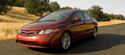 Honda Civic Si Sedan (2007) - picture 12 of 18