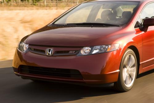 Honda Civic Si Sedan (2007) - picture 16 of 18