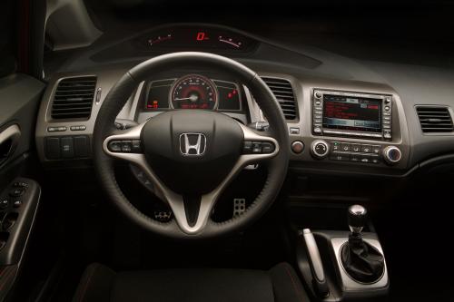 Honda Civic Si Sedan (2007) - picture 17 of 18