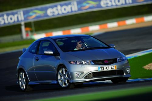 Honda Civic Type R (2007) - picture 24 of 81