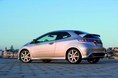 Honda Civic Type R (2007) - picture 57 of 81
