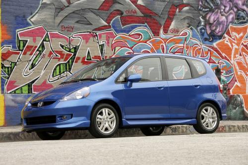 Honda Fit Sport (2007) - picture 16 of 60