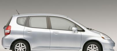 Honda Fit (2007) - picture 4 of 10