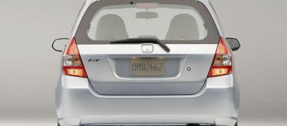 Honda Fit (2007) - picture 7 of 10