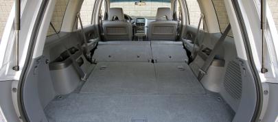 Honda Pilot EX-L 4WD (2007) - picture 15 of 19