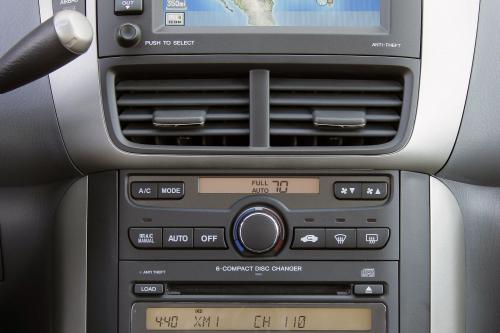 Honda Pilot EX-L 4WD (2007) - picture 17 of 19