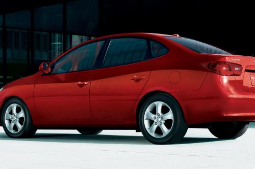 Hyundai Elantra (2007) - picture 16 of 32