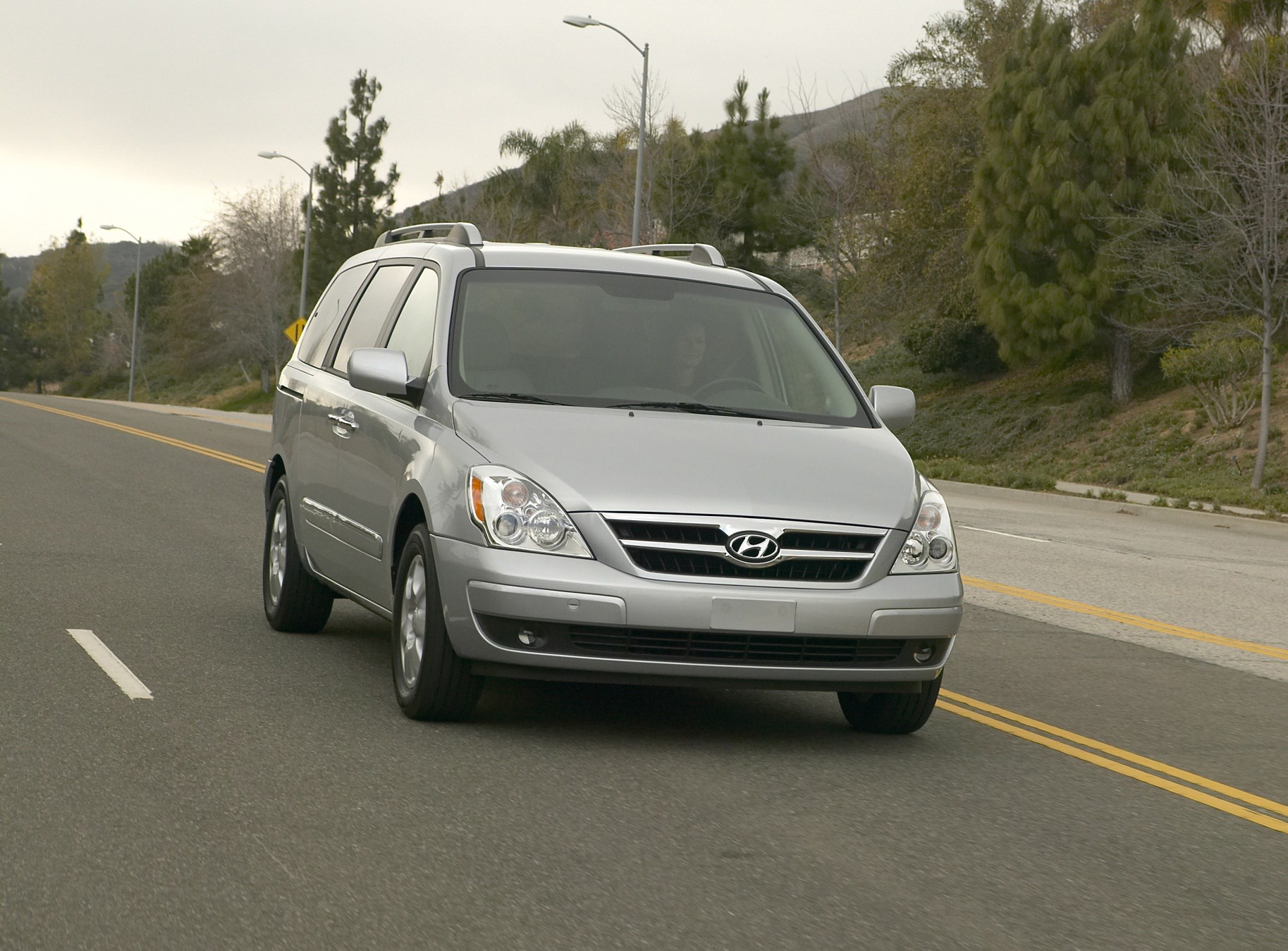 Hyundai Entourage