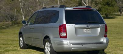 Hyundai Entourage (2007) - picture 15 of 32