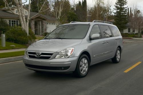 Hyundai Entourage (2007) - picture 8 of 32