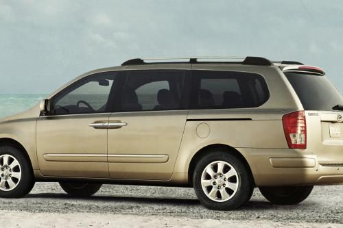 Hyundai Entourage (2007) - picture 25 of 32