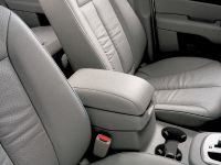 Hyundai Santa Fe (2007) - picture 35 of 38