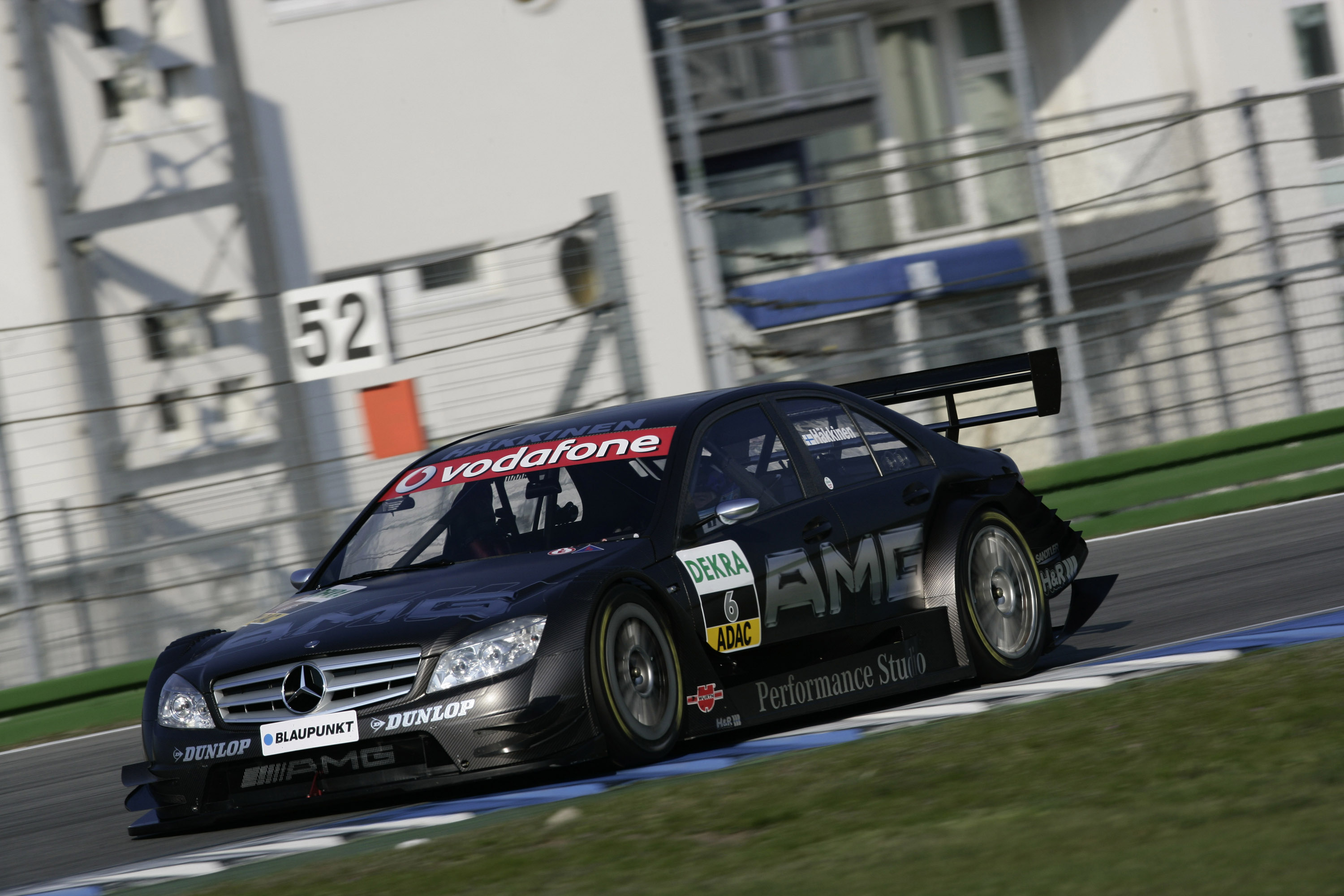 Mercedes-Benz C-Class DTM AMG (2007) - picture 3 of 6