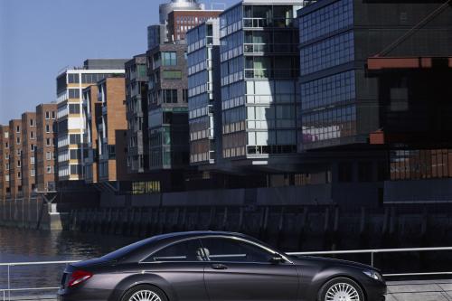 Mercedes-Benz CL500 (2007) - picture 17 of 27