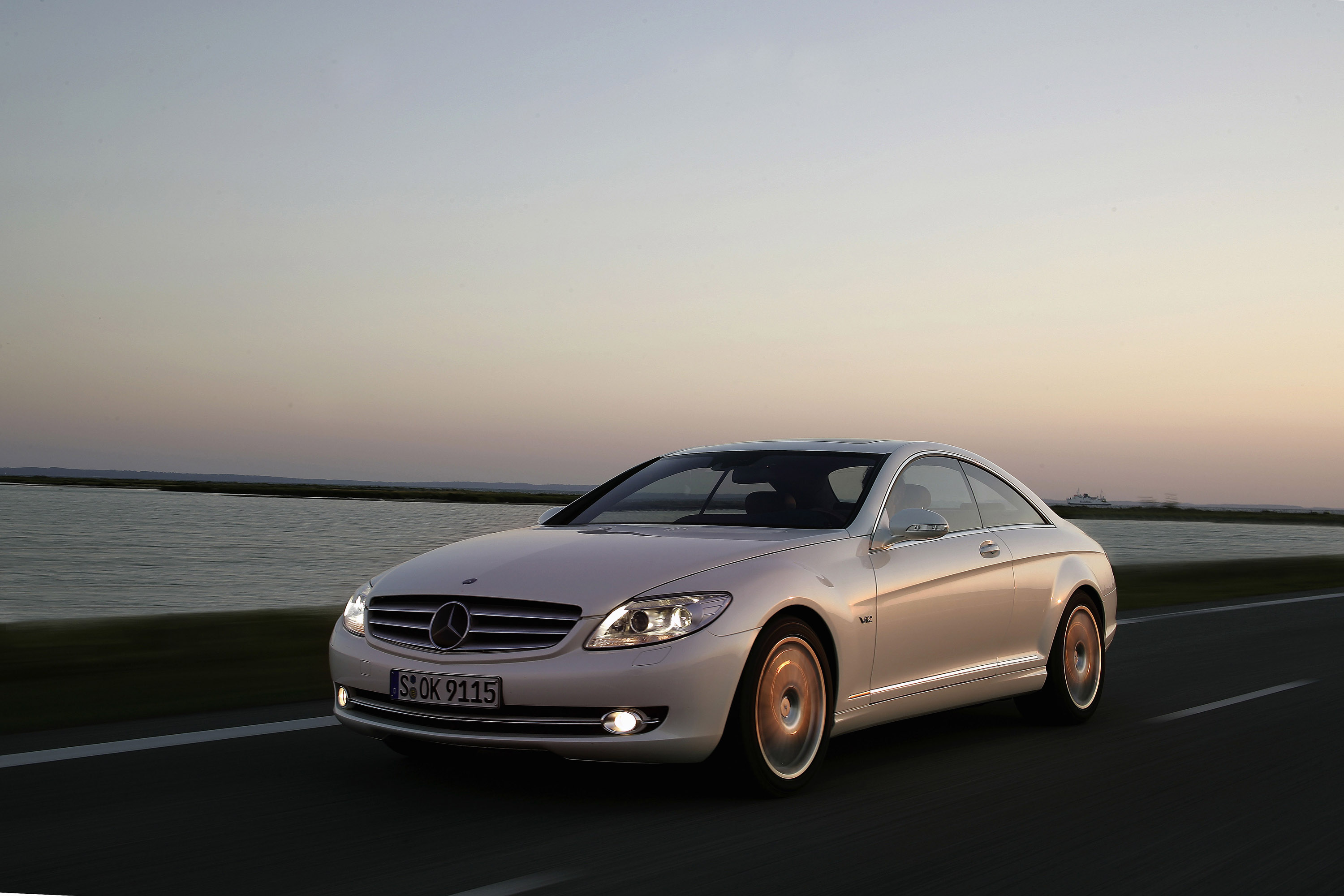 Mercedes-Benz CL600