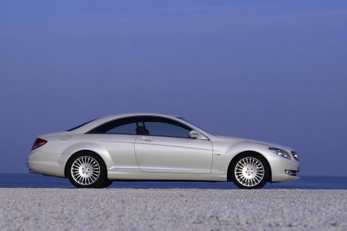 Mercedes-Benz CL600 (2007) - picture 17 of 99