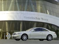 Mercedes-Benz CL600 (2007) - picture 54 of 99
