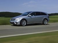 Mercedes-Benz R 63 AMG (2007) - picture 30 of 59