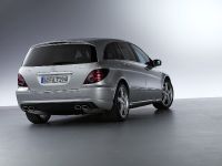 Mercedes-Benz R 63 AMG (2007) - picture 42 of 59