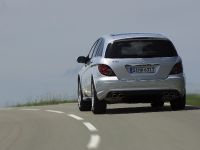 Mercedes-Benz R 63 AMG (2007) - picture 45 of 59