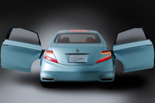 Nissan Intima (2007) - picture 8 of 24