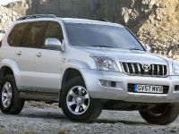 Toyota Land Cruiser Invincible (2007) - picture 5 of 17