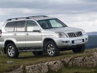Toyota Land Cruiser Invincible (2007) - picture 6 of 17